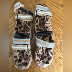 New Dog Shoes size 4
